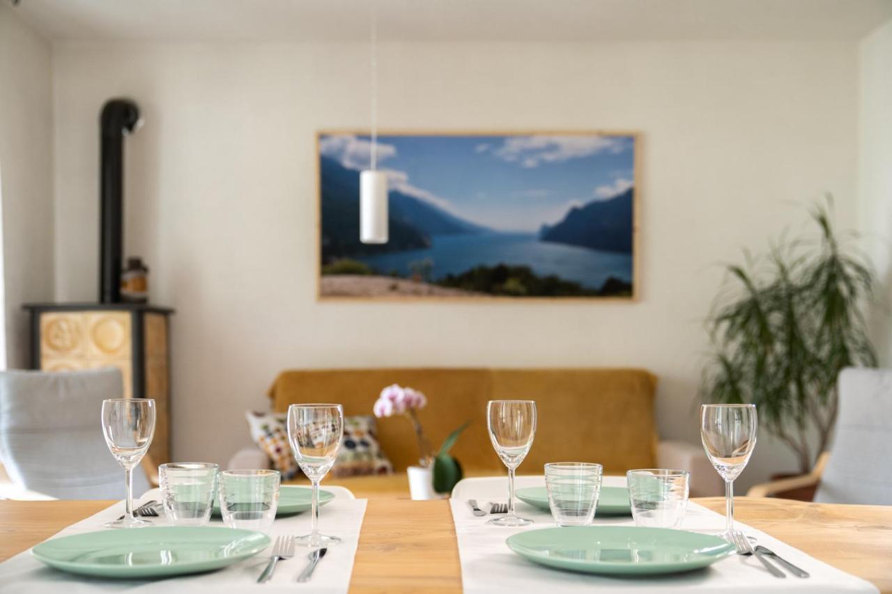 Apartments Leonardi Riva del Garda Rom bilde